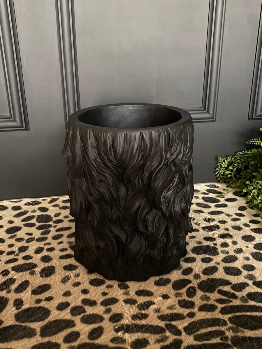 Black Lion Head Planter - Punk & Poodle